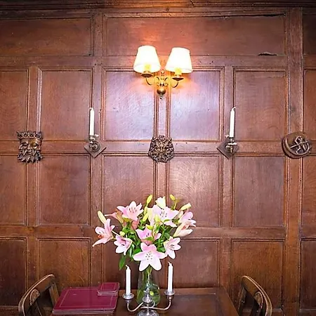 Hotel Trembling Madness York